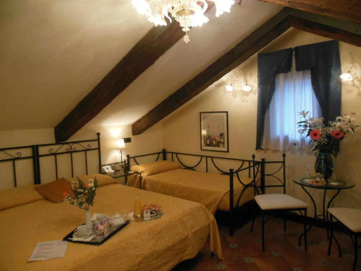 Ca' Riccio Hotel Veneţia Exterior foto
